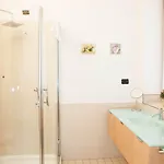 فندق مبيت وإفطار Botton D'oro Pelabrocco 4*