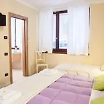 فندق مبيت وإفطار Botton D'oro Pelabrocco 4*