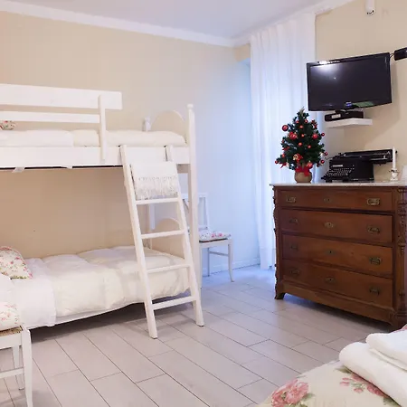 Botton D'oro Pelabrocco Oda ve Kahvaltı