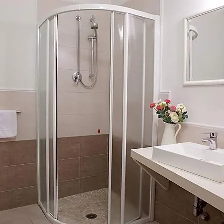 Bed & Breakfast Botton D'oro Pelabrocco 4*