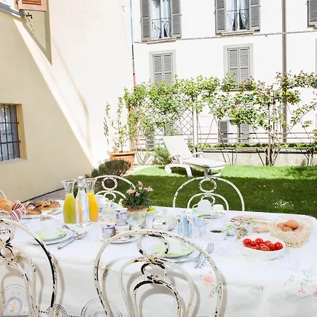 Botton D'oro Pelabrocco Bed & Breakfast 3*